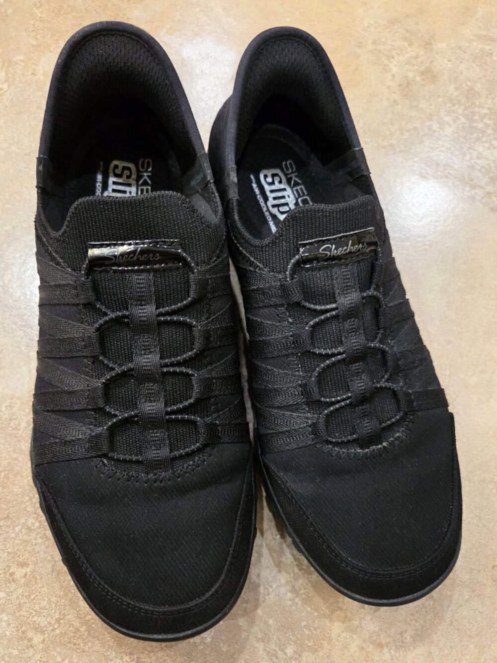 Like New SKECHERS Hands Free Slip-Ins Sneakers